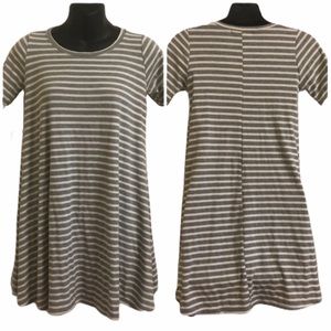 🆕 NWT Gray and White Striped Swing Dress
